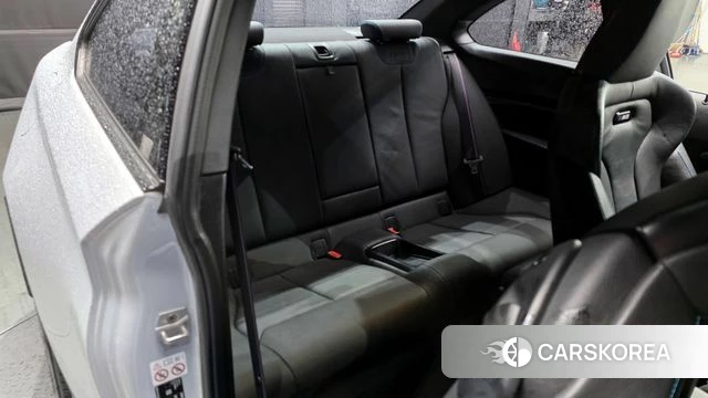 BMW M2 (F87) 2020 Светло-серебряный цвет из Кореи, фото 3