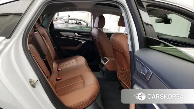 Audi A6 (C8) 2021 Белый из Кореи, фото 3