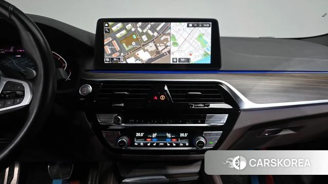 BMW 5 Series (G30) 2021 Черный из Кореи, фото 3