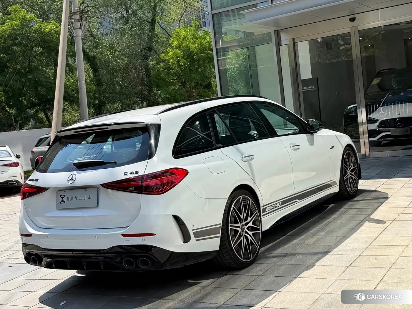 Mercedes-Benz AMG C-Class 2025 Белый из Китая, фото 3