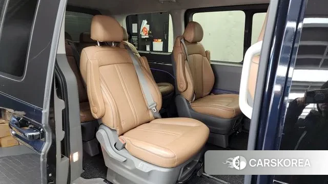 Hyundai Staria 2021 Черный из Кореи, фото 3