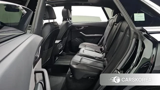 Audi Q8 (4M) 2021 Черный из Кореи, фото 3