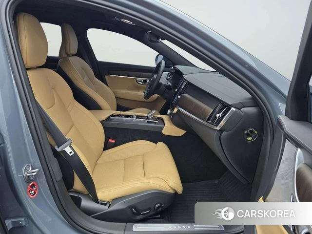 Volvo S90 2023 Серый из Кореи, фото 3