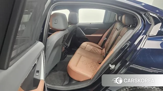 BMW 5 Series (G60) 2024 Синий из Кореи, фото 3