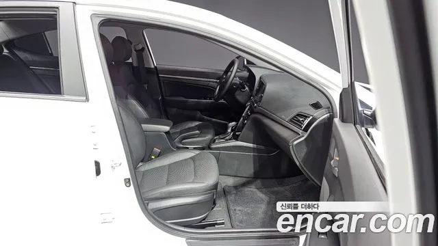 Hyundai Avante AD id 2696219 из Кореи 3