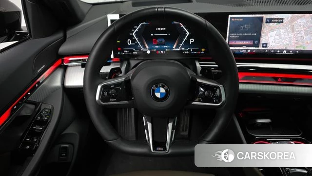 BMW 5 Series (G60) 2026 Серый из Кореи, фото 3
