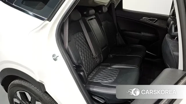 Kia Sportage 5th Generation 2023 Белый из Кореи, фото 3