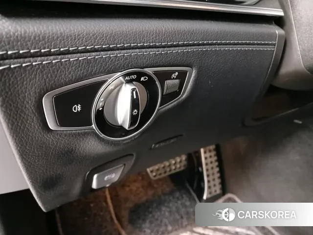 Mercedes-Benz AMG GT 2022 Черный из Кореи, фото 3