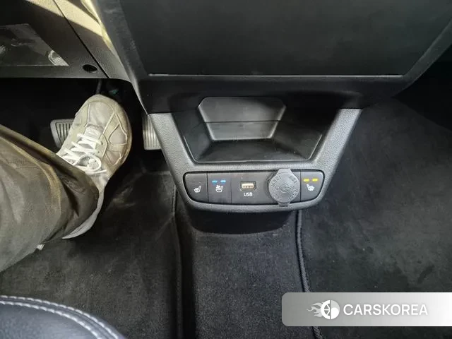 Kia The New Kia Ray EV 2024 Небесно-голубой из Кореи, фото 3