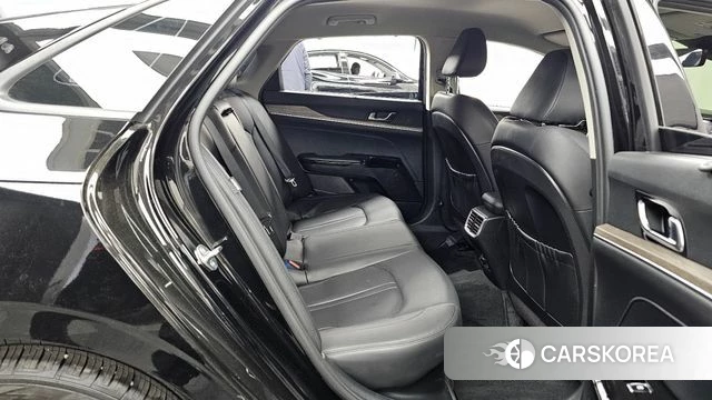 Kia K5 Hybrid 3rd Generation 2023 Черный из Кореи, фото 3