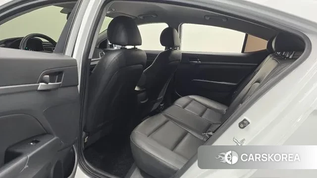 Hyundai Avante AD 2018 Белый из Кореи, фото 3