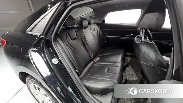 Hyundai Avante (CN7) 2021 Черный из Кореи, фото 3