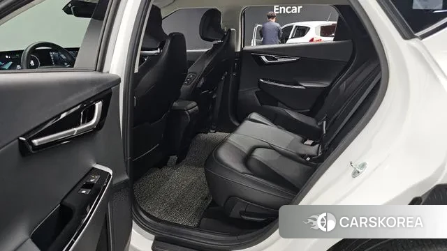 Kia EV6 2022 Белый из Кореи, фото 3