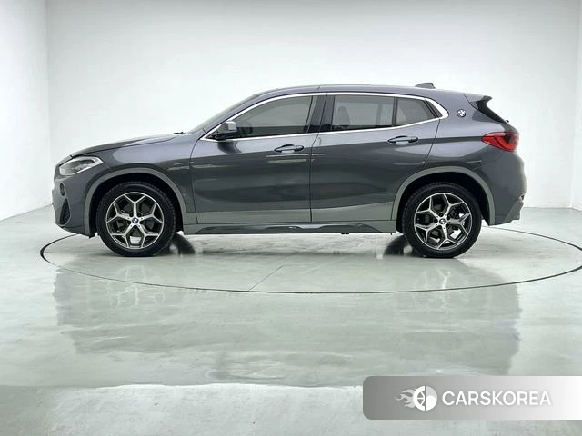 BMW X2 (import) 2019 Темно-серый из Китая, фото 3