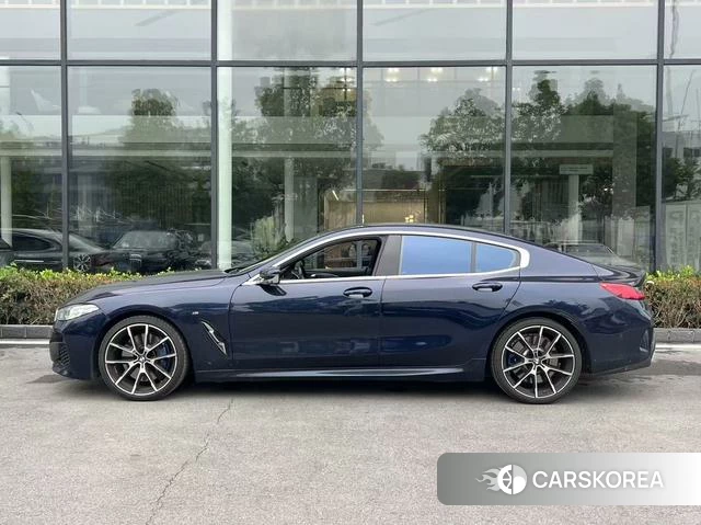 BMW 8 series 2021 Черный из Китая, фото 3