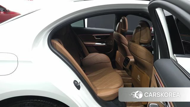 Mercedes-Benz E-Class W214 2026 Белый из Кореи, фото 3