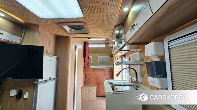 Hyundai Grand Starex 2021 Белый из Кореи, фото 3