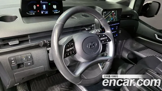 Hyundai Staria 2023 Серебристо-серый из Кореи, фото 3