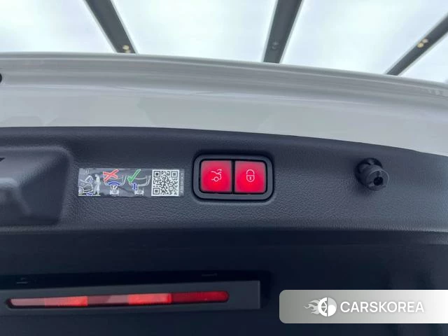 Mercedes-Benz Class C 2025 Белый из Китая, фото 3