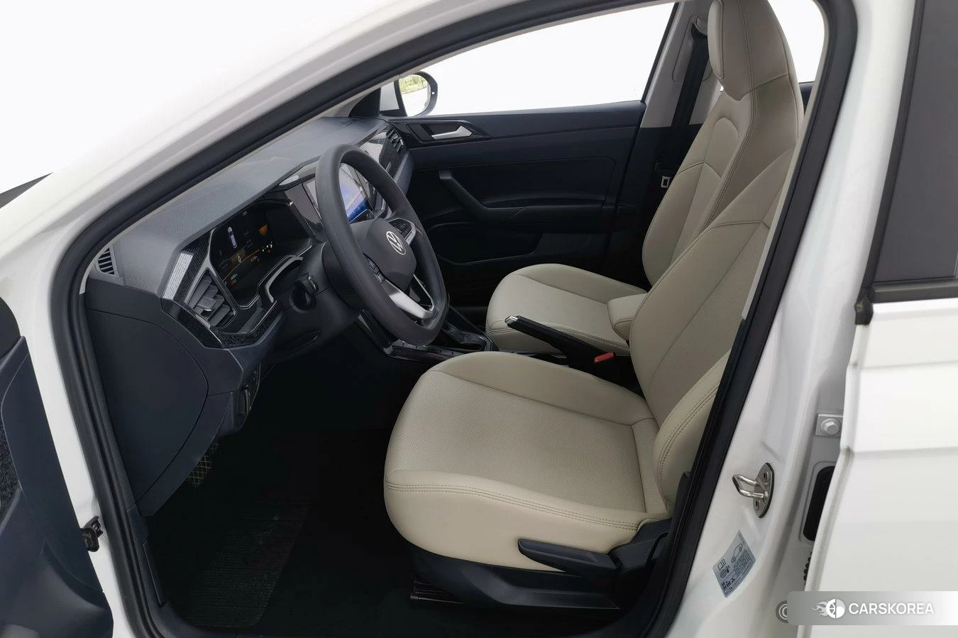 Volkswagen Lavida 2024 Белый из Китая, фото 3