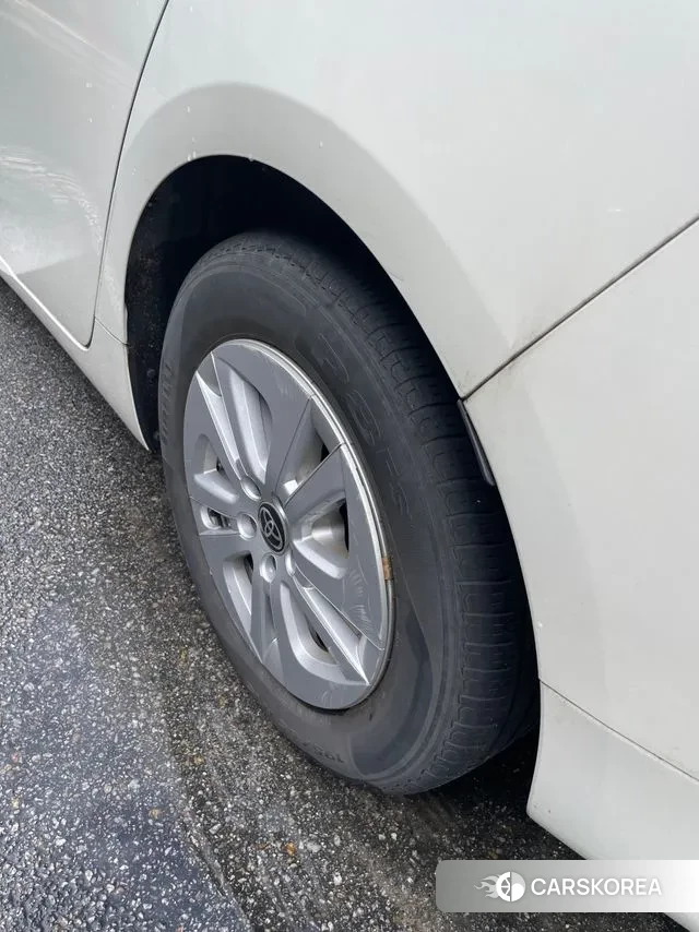 Toyota Prius 4th Generation 2018 Белый из Кореи, фото 3