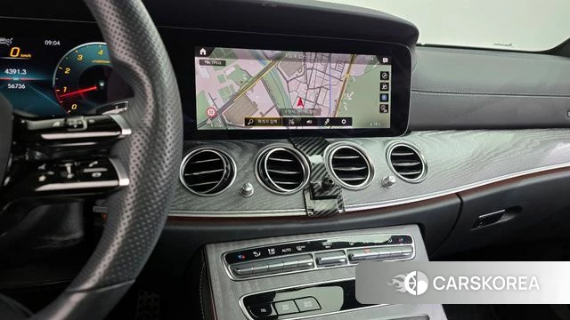 Mercedes-Benz E-Class W213 2022 Белый из Кореи, фото 3