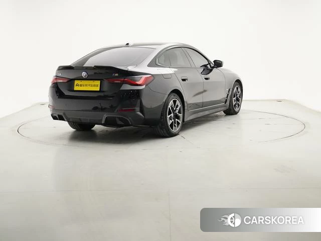 BMW i4 2025 Черный из Китая, фото 3
