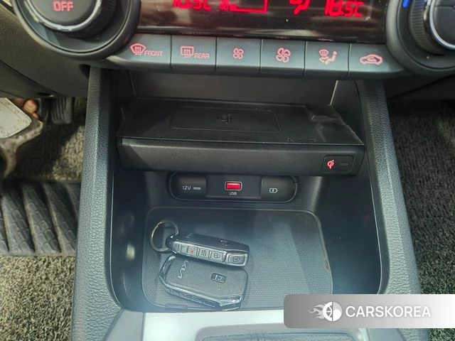 Kia The New K3 2nd generation 2021 Белый из Кореи, фото 3