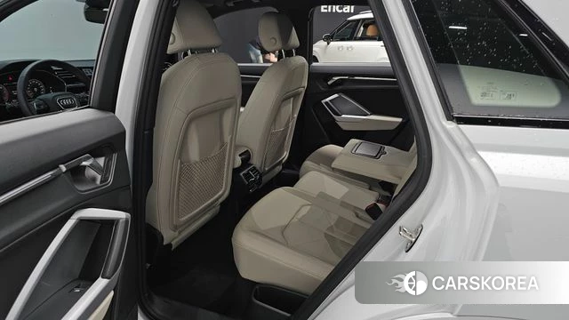 Audi Q3 (F3) 2025 Белый из Кореи, фото 3