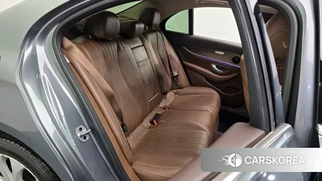 Mercedes-Benz E-Class W213 2019 Серый из Кореи, фото 3