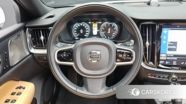 Volvo S60 3rd generation 2020 Белый из Кореи, фото 3