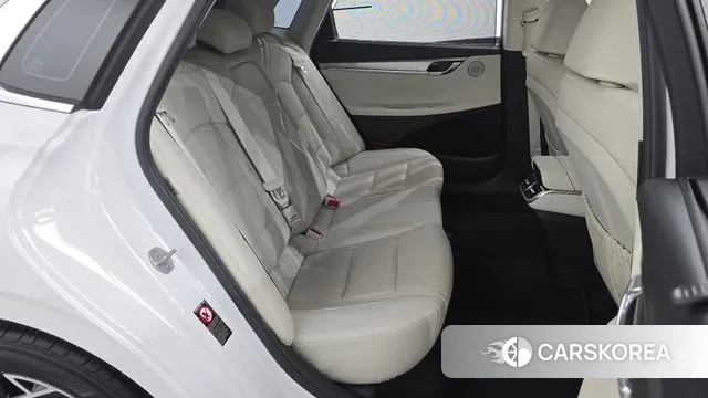 Hyundai The New Grandeur IG Hybrid 2022 Белый из Кореи, фото 3