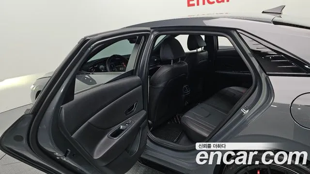 Hyundai The New Avante (CN7) 2024 Серый из Кореи, фото 3