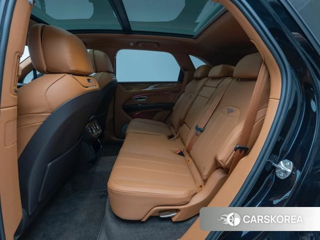 Bentley Bentayga 2025 Черный из Кореи, фото 3