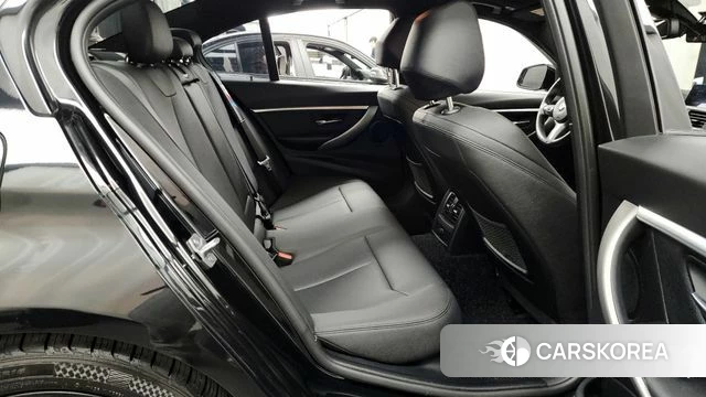 BMW 3 Series (F30) 2018 Черный из Кореи, фото 3