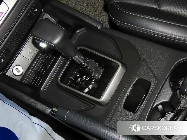 Ssangyong The New Rexton Sports Cannes 2024 Темно-зеленый из Кореи, фото 3