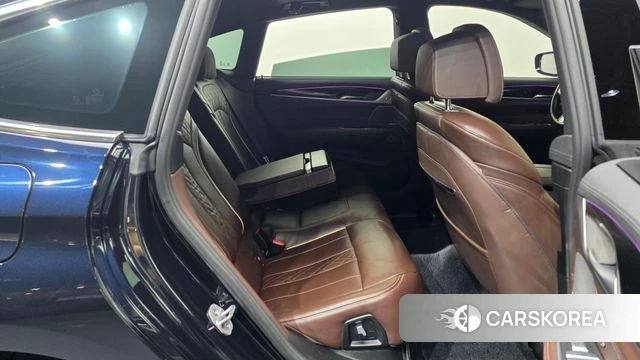 BMW 6 Series GT (G32) 2024 Черный из Кореи, фото 3