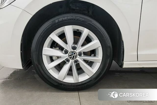Volkswagen Bora 2021 Белый из Китая, фото 3