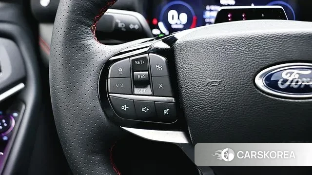 Ford Explorer 6th Generation 2025 Белый из Кореи, фото 3