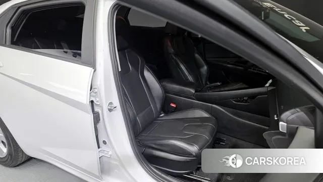 Hyundai Avante (CN7) 2021 Белый из Кореи, фото 3