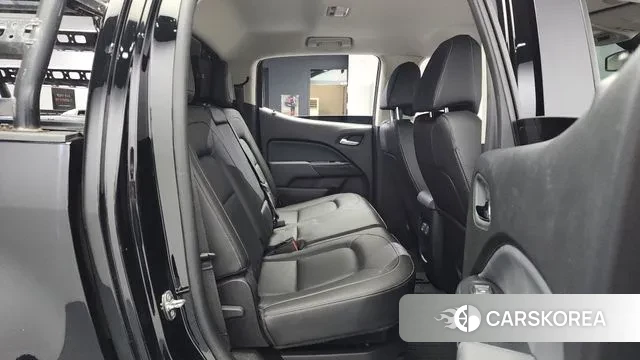 Chevrolet (GM Daewoo) Real New Colorado 2021 Черный из Кореи, фото 3