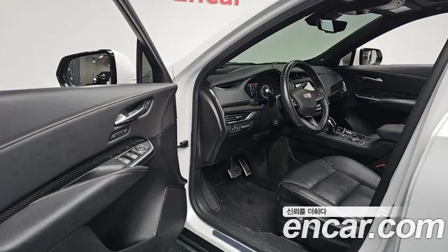 Cadillac XT4 2023 Белый из Кореи, фото 3