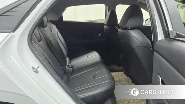 Hyundai Avante (CN7) 2021 Белый из Кореи, фото 3