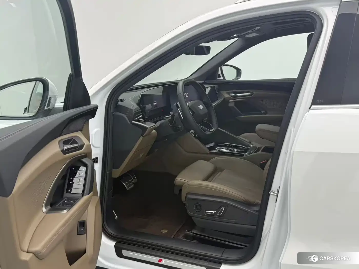 Audi Q5L 2026 Белый из Китая, фото 3