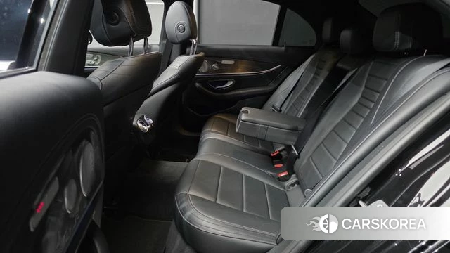 Mercedes-Benz E-Class W213 2018 Черный из Кореи, фото 3
