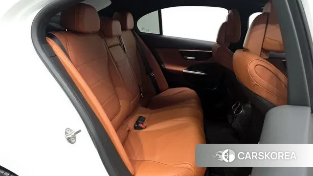 Mercedes-Benz C-Class W206 2023 Белый из Кореи, фото 3