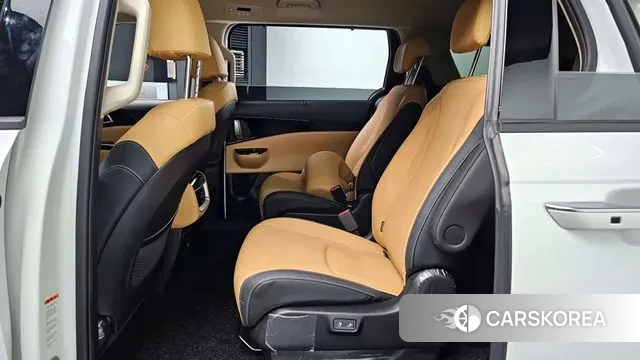 Kia Carnival 4th generation 2023 Белый из Кореи, фото 3