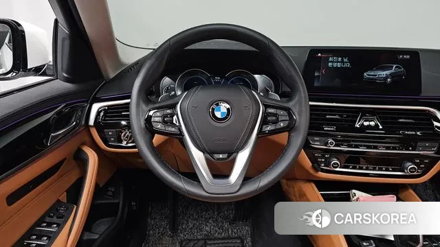 BMW 5 Series (G30) 2018 Белый из Кореи, фото 3