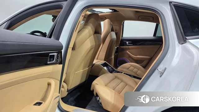 Porsche Panamera (971) 2018 Белый из Кореи, фото 3