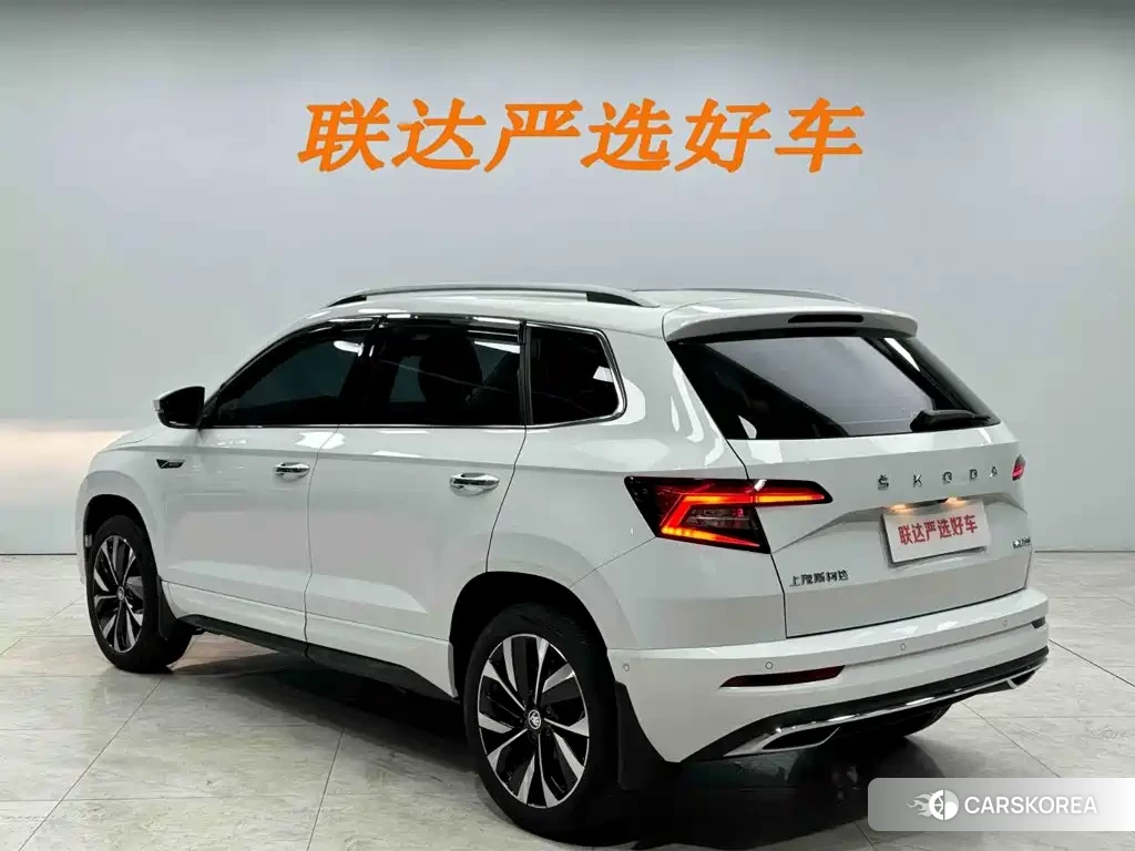 Skoda Karoq 2024 Белый из Китая, фото 3